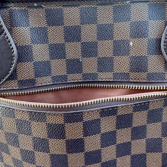 Brown Checkered Tote Bag - Picture 5 of 10